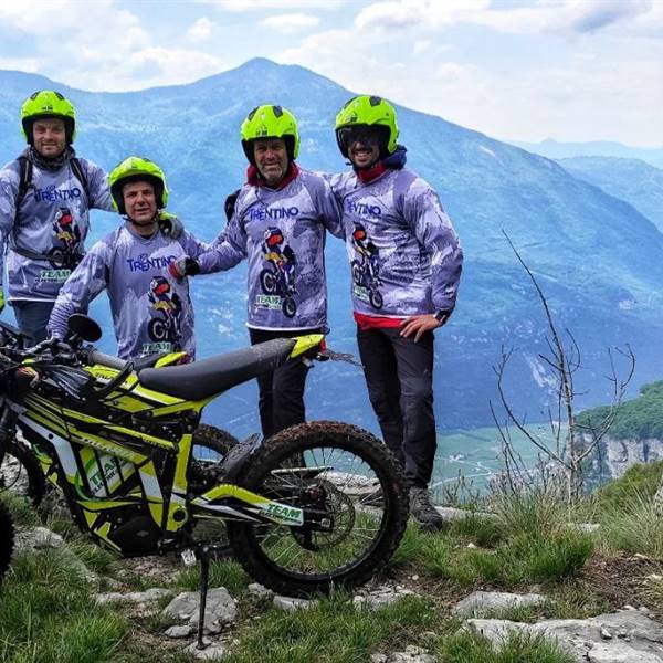 Il Team Electric Green